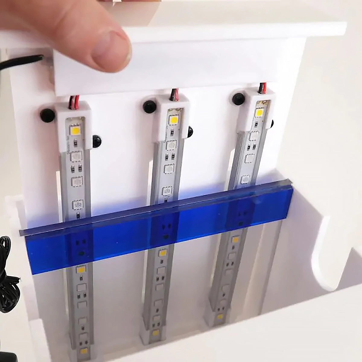 IceCap PRO Internal Turf Scrubber - Medium